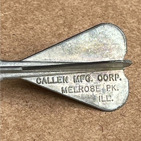 ♥️LOVE BOMB♥️CALLEN MFG. Vintage Metal Cap Grenade Bomb Toy Circa 1960’s 3” - Picture 3 of 7